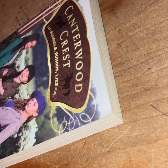 Canterwood Crest Book by Jessica Burkhart - scandals, rumors, lies - Picture 12 of 14